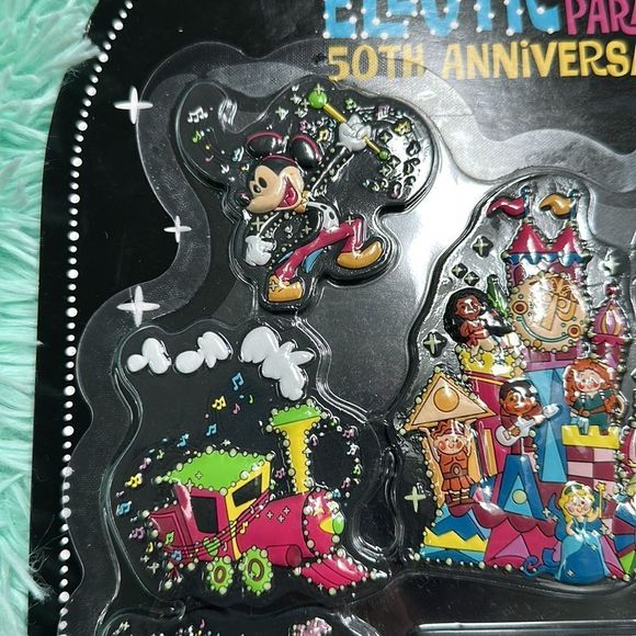 Disneyland Main Street Electrical Parade 50th Anniversary Disney Magnet Set of 8 - Picture 4 of 7